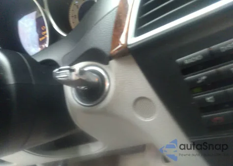 2012 Mercedes-Benz C 300 Sport 4Matic/Luxury 4Matic z USA, uszkodzony, nr VIN WDDGF8BB3CR222225